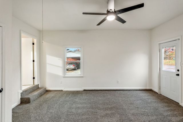 665 Glenn Ave, Lewisburg, TN 37091