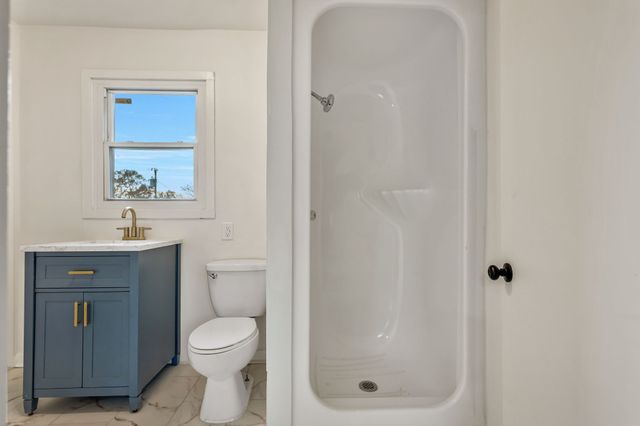 665 Glenn Ave, Lewisburg, TN 37091