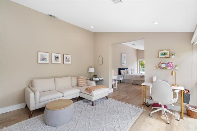 1509 NE 4th Place, Fort Lauderdale, FL 33301