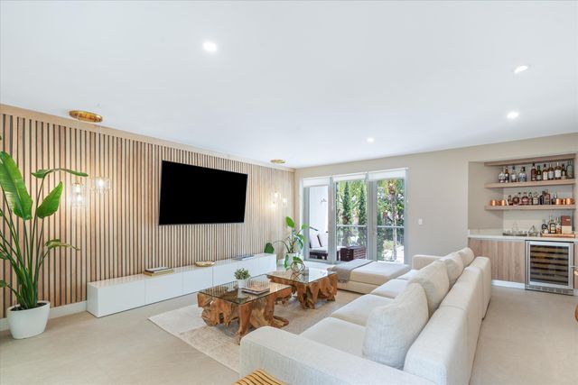 1509 NE 4th Place, Fort Lauderdale, FL 33301