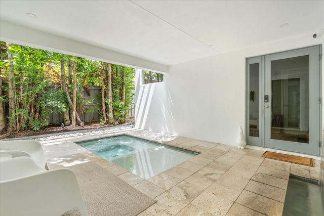 1509 NE 4th Place, Fort Lauderdale, FL 33301