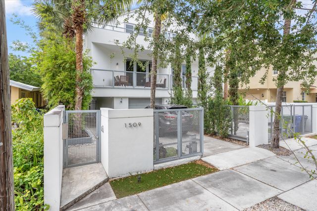 1509 NE 4th Place, Fort Lauderdale, FL 33301