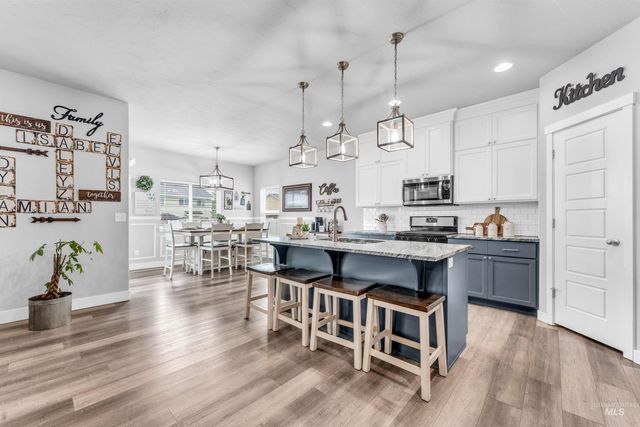 1517 N Birch St, Jerome, ID 83338