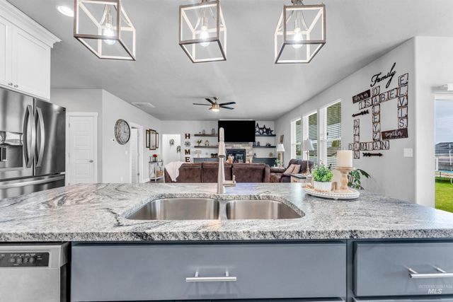 1517 N Birch St, Jerome, ID 83338