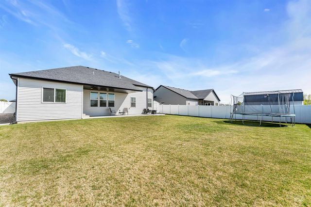 1517 N Birch St, Jerome, ID 83338