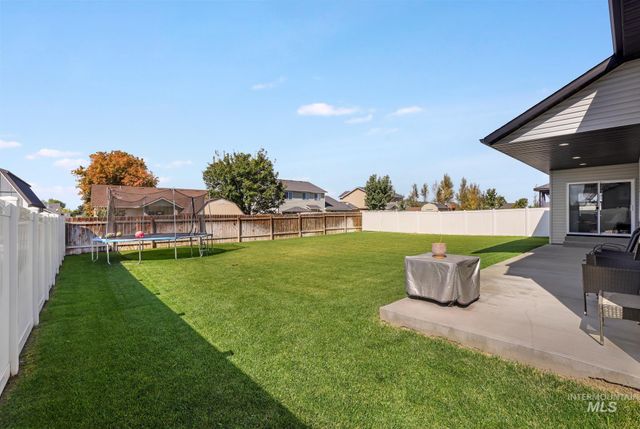 1517 N Birch St, Jerome, ID 83338