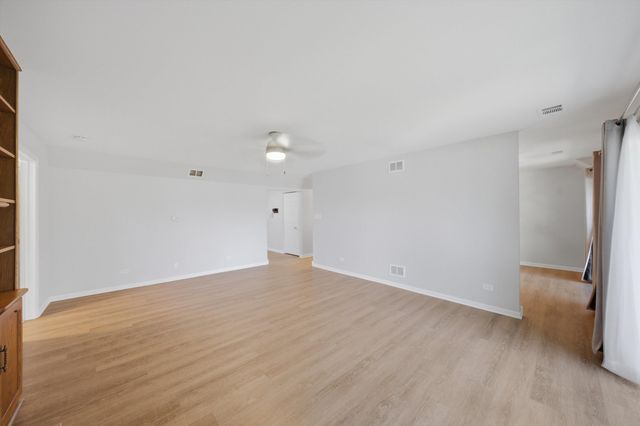 12610 S London Lane 3, Palos Heights, IL 60463