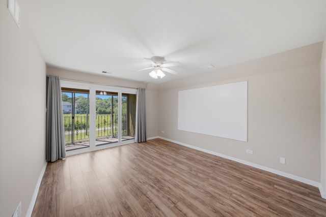 12610 S London Lane 3, Palos Heights, IL 60463