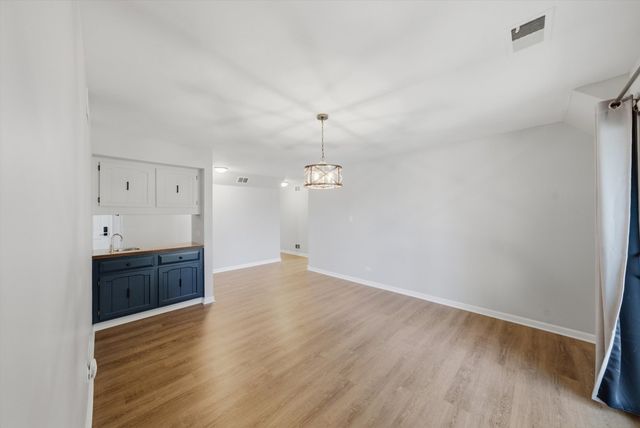 12610 S London Lane 3, Palos Heights, IL 60463