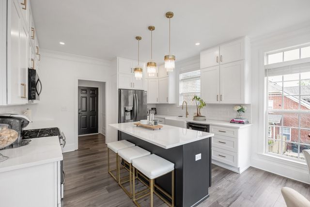 5579 Hill Rd, Brentwood, TN 37027