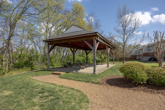 5579 Hill Rd, Brentwood, TN 37027
