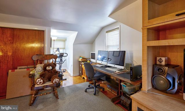 813 COLUMBUS RD, Burlington, NJ 08016