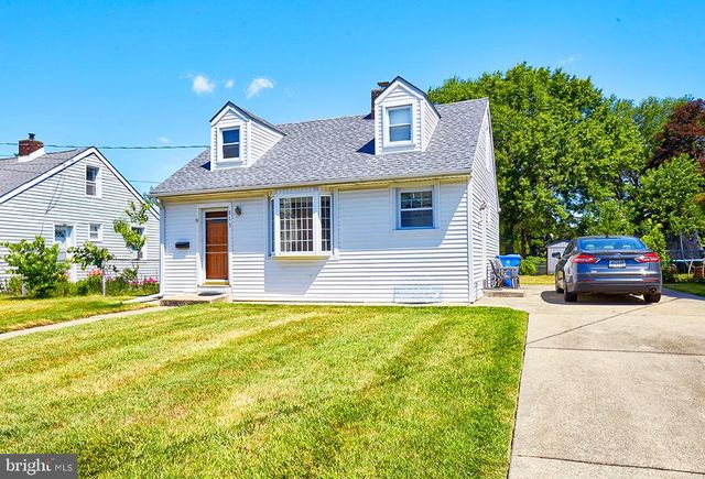 813 COLUMBUS RD, Burlington, NJ 08016