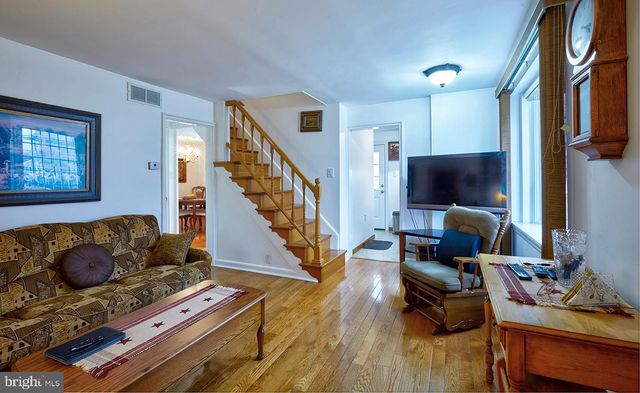 813 COLUMBUS RD, Burlington, NJ 08016