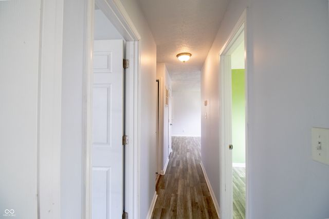 12 Southlane Drive, Whiteland, IN 46184