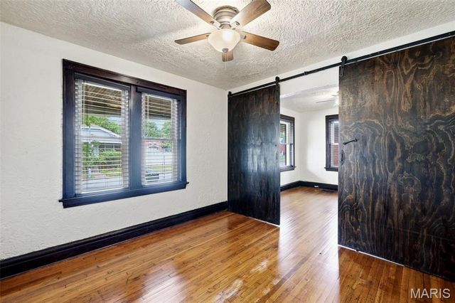 3850 Kingsland Court, St Louis, MO 63116
