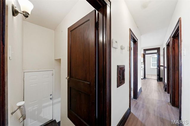 3850 Kingsland Court, St Louis, MO 63116