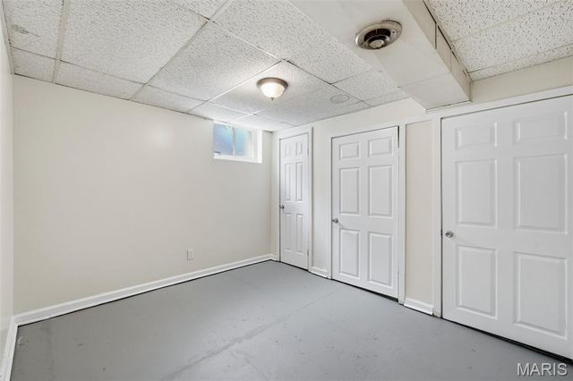 3850 Kingsland Court, St Louis, MO 63116