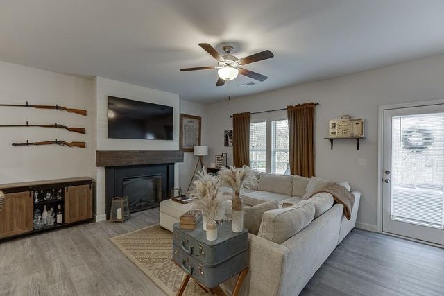 3712 Abbey Way, Gainesville, GA 30507