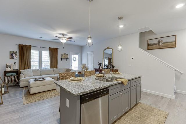 3712 Abbey Way, Gainesville, GA 30507