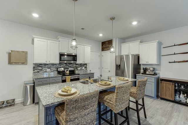 3712 Abbey Way, Gainesville, GA 30507