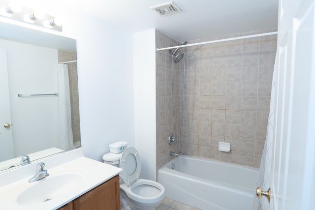 2734 S Wentworth Avenue 311, Chicago, IL 60616