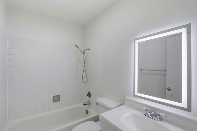 5663 Calmor Avenue 1, San Jose, CA 95123