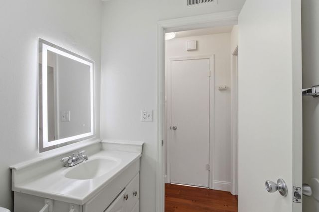 5663 Calmor Avenue 1, San Jose, CA 95123