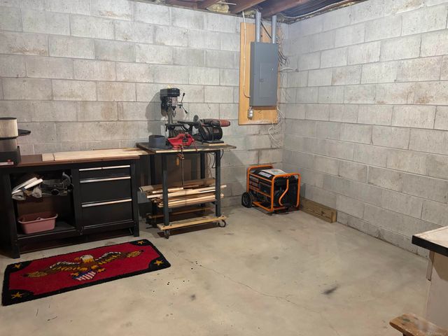 19000 Walden Drive, Spring Lake, MI 49456