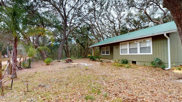 201 FLORENCE Avenue, Interlachen, FL 32148