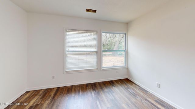 201 FLORENCE Avenue, Interlachen, FL 32148