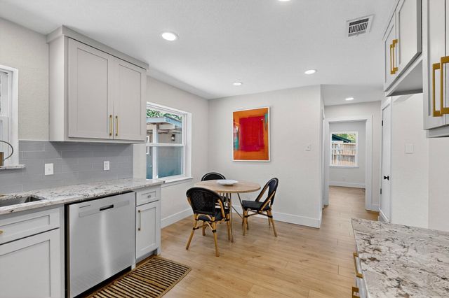 1023 Osceola Trail, Carrollton, TX 75006