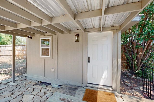 1023 Osceola Trail, Carrollton, TX 75006