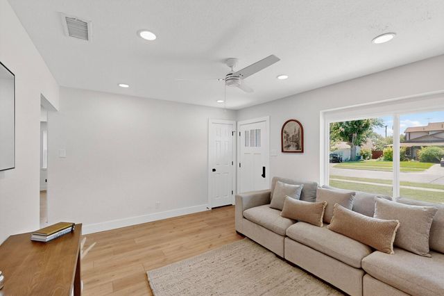 1023 Osceola Trail, Carrollton, TX 75006