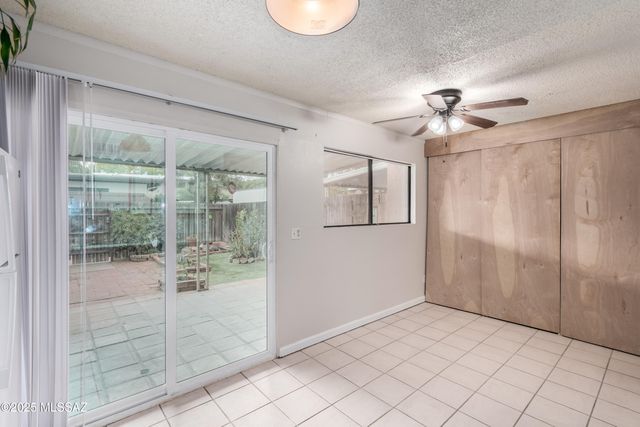 1330 S Avenida Polar E-9, Tucson, AZ 85710