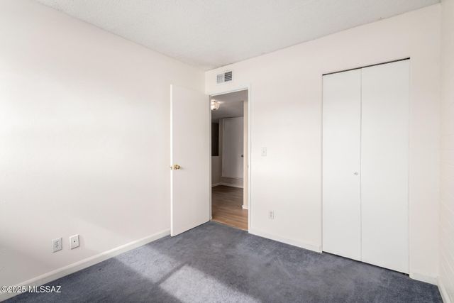 1330 S Avenida Polar E-9, Tucson, AZ 85710