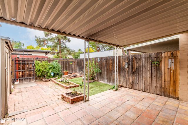 1330 S Avenida Polar E-9, Tucson, AZ 85710