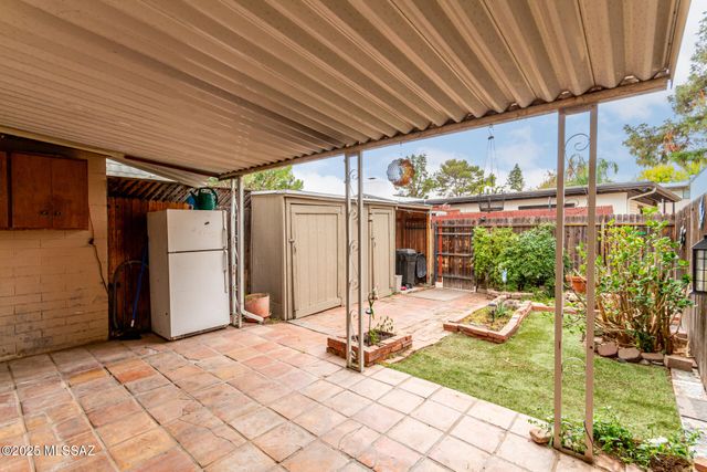 1330 S Avenida Polar E-9, Tucson, AZ 85710