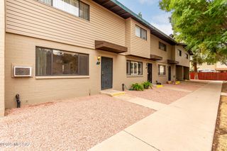 1330 S Avenida Polar E-9, Tucson, AZ 85710