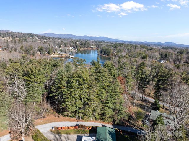 522 Bonner Street, Hendersonville, NC 28739