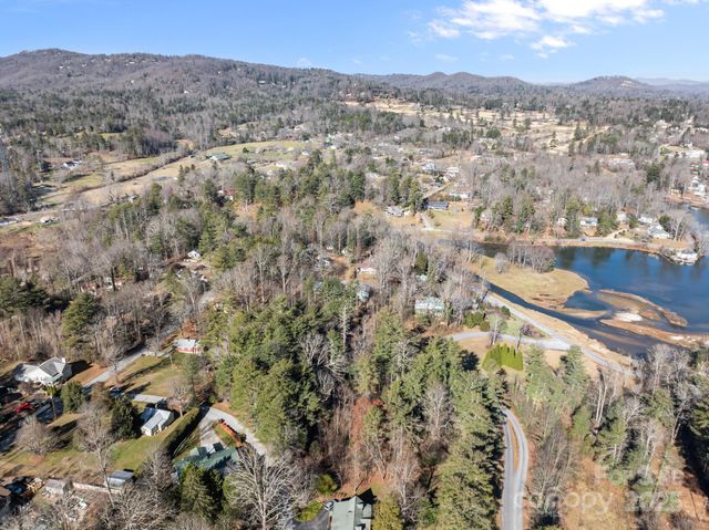 522 Bonner Street, Hendersonville, NC 28739