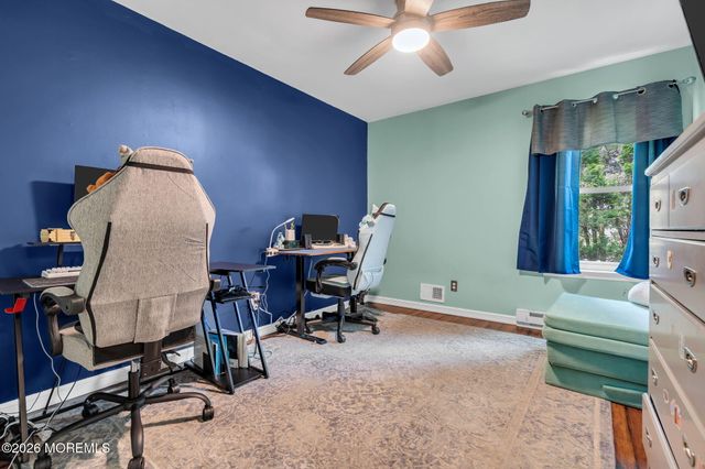 7 Sweetbriar Trail, Howell, NJ 07731