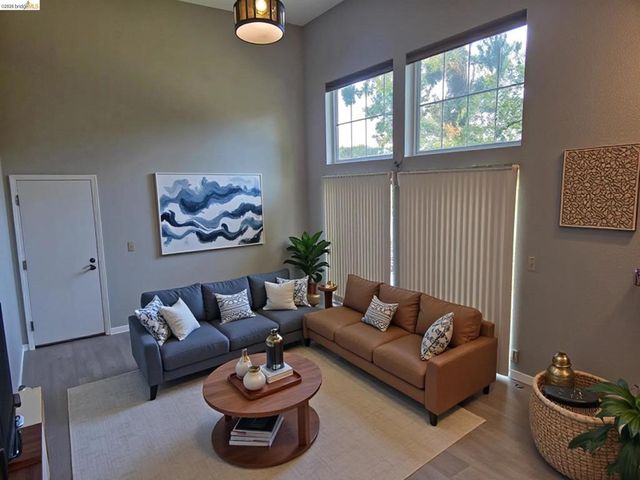 1107 Outrigger Lane, Foster City, CA 94404
