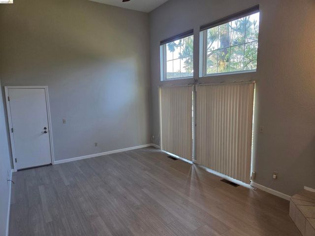 1107 Outrigger Lane, Foster City, CA 94404