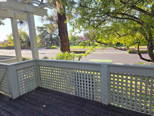 1107 Outrigger Lane, Foster City, CA 94404
