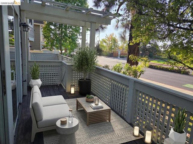 1107 Outrigger Lane, Foster City, CA 94404