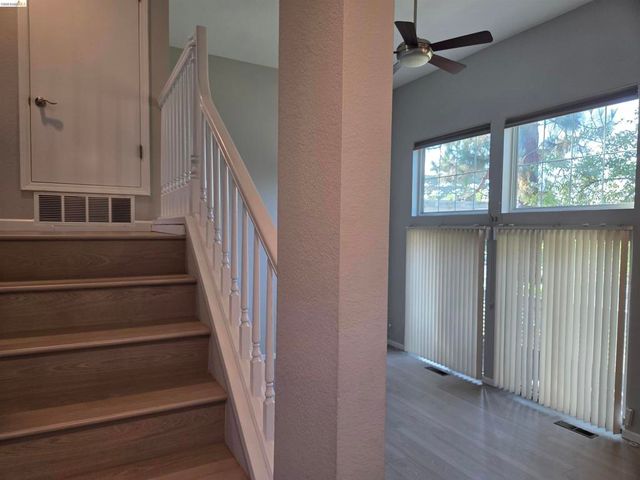 1107 Outrigger Lane, Foster City, CA 94404