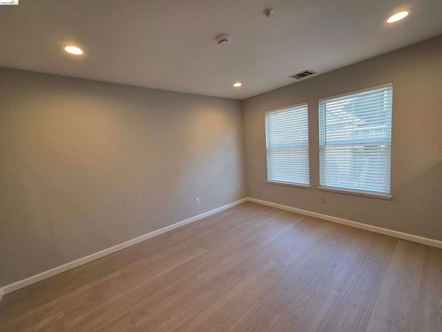 1107 Outrigger Lane, Foster City, CA 94404