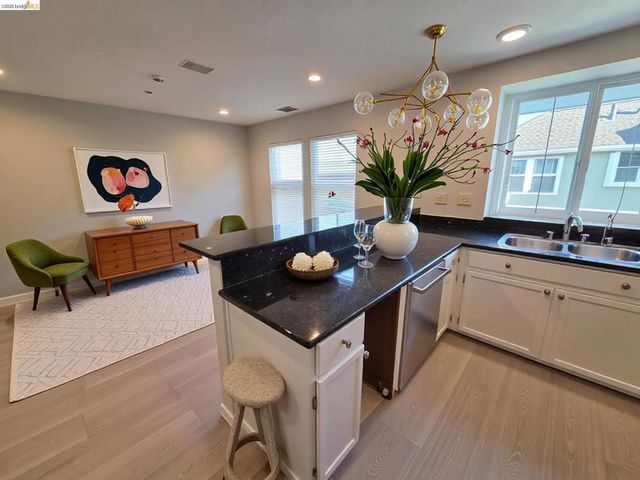 1107 Outrigger Lane, Foster City, CA 94404