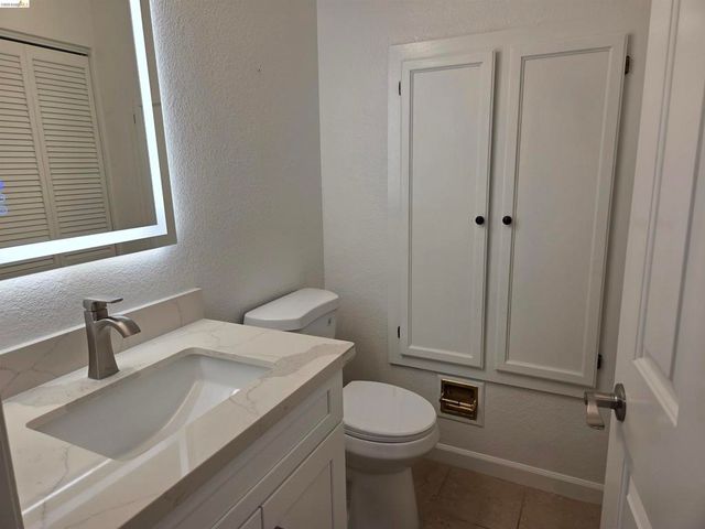 1107 Outrigger Lane, Foster City, CA 94404